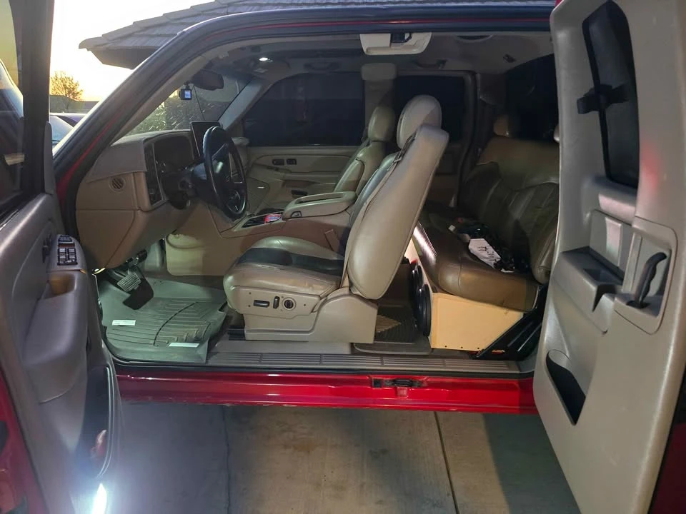 2002 Chevrolet Silverado 1st Gen - Image 10 of 10