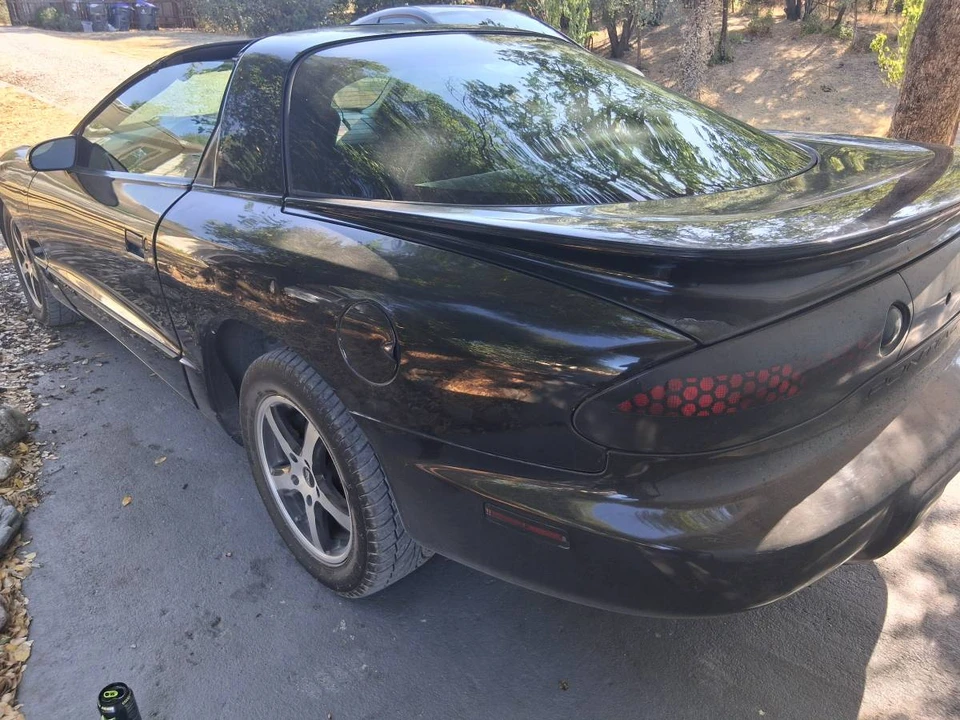 2002 Pontiac Firebird 4th Gen - Image 5 of 11