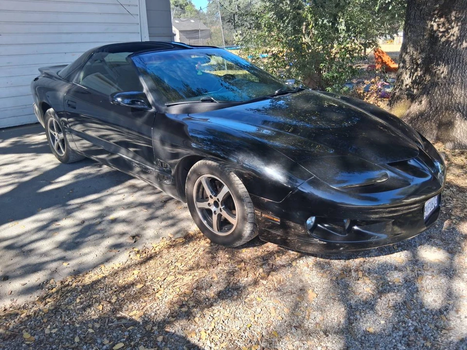 2002 Pontiac Firebird 4th Gen - Image 4 of 11