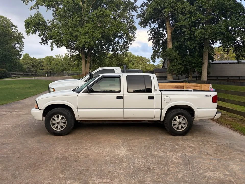 2002 GMC S-15/Sonoma - Image 2 of 8