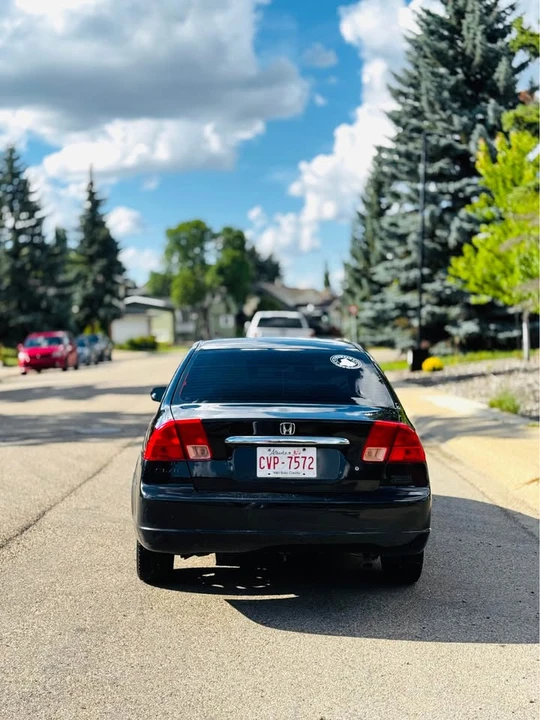 2002 Honda Civic 7th Gen - Image 2 of 8