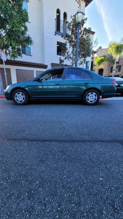 2002 Honda Civic 7th Gen - Image 2 of 9