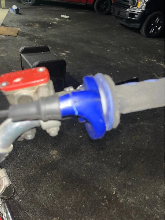 2002 Honda CR - Image 7 of 7