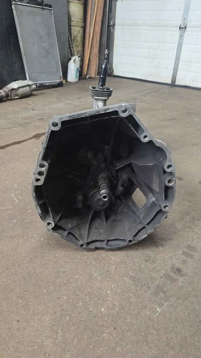 2002 Parts & Memorabilia Gearboxes - Image 3 of 3