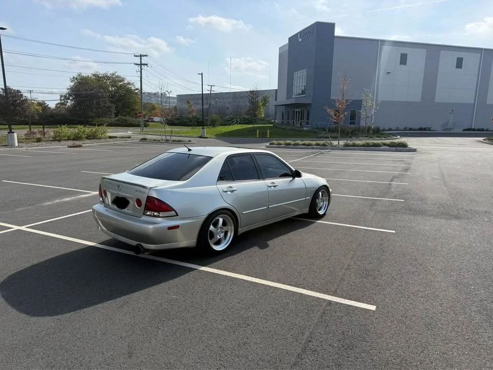 2002 Lexus IS 1st Gen - Image 3 of 9