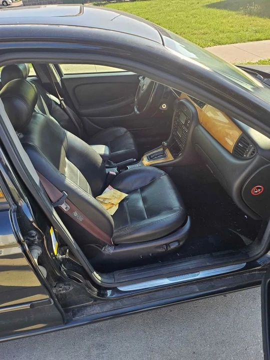 2002 Jaguar X-Type - Image 2 of 4