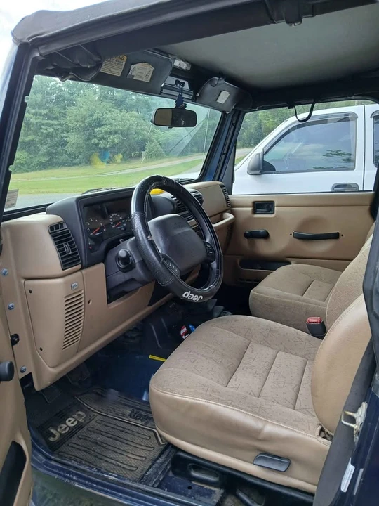 2002 Jeep - Image 3 of 5