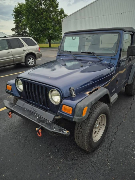 2002 Jeep TJ Wrangler - Image 2 of 17