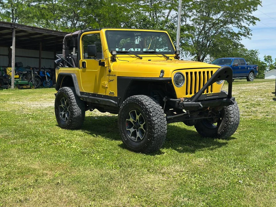 2002 Jeep TJ Wrangler - Image 5 of 6