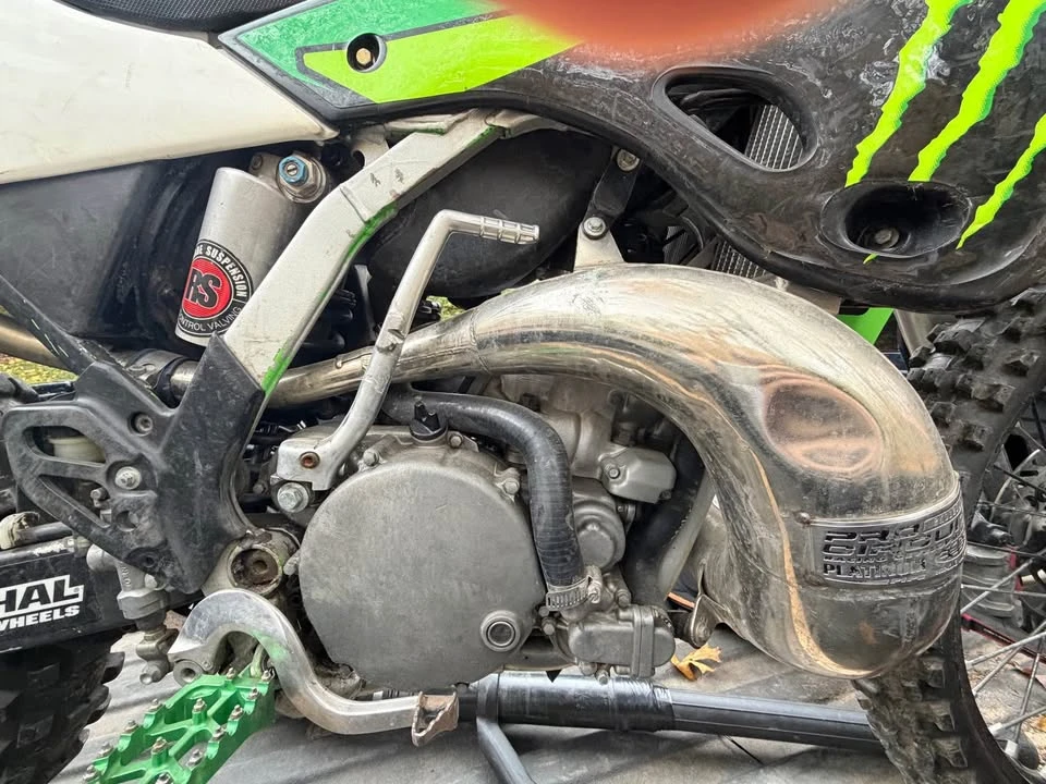 2002 Kawasaki KX - Image 2 of 2
