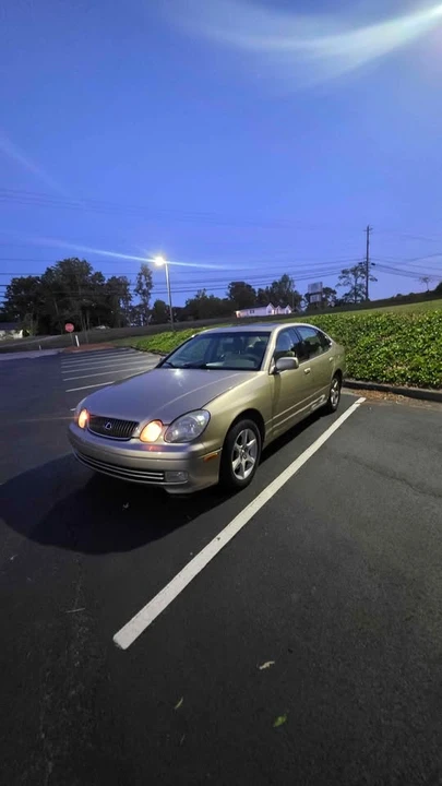 2002 Lexus GS 2nd Gen - Image 2 of 6