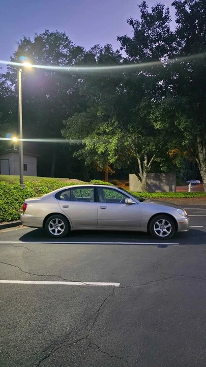 2002 Lexus GS 2nd Gen - Image 4 of 6