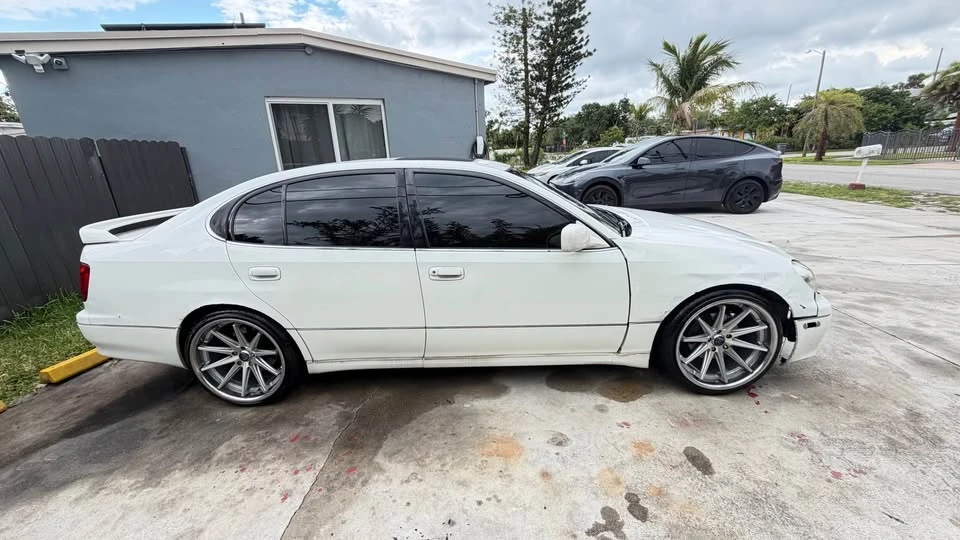 2002 Lexus GS 2nd Gen - Image 4 of 6