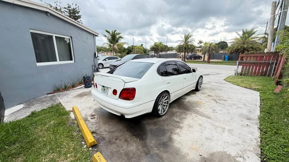 2002 Lexus GS 2nd Gen - Image 5 of 6