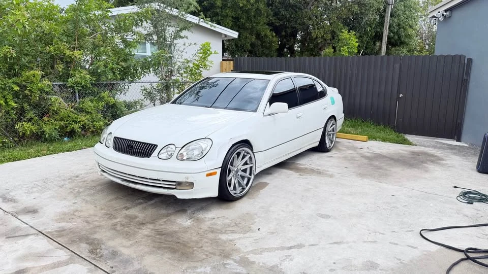 2002 Lexus GS 2nd Gen - Image 2 of 6