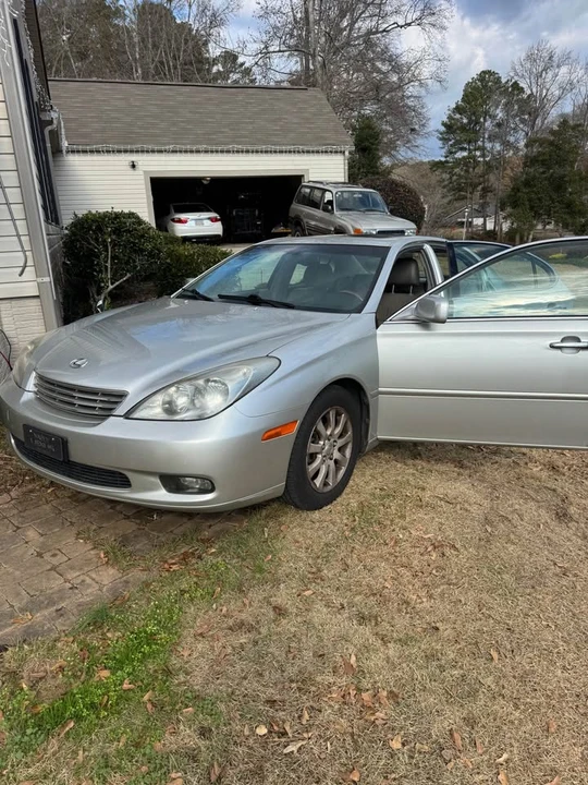 2002 Lexus ES 3rd Gen - Image 3 of 9