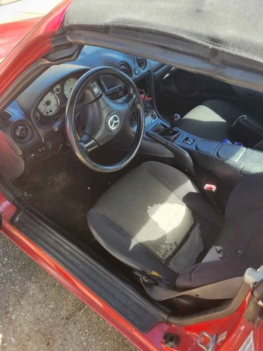 2002 Mazda NB MX-5 Miata - Image 4 of 5