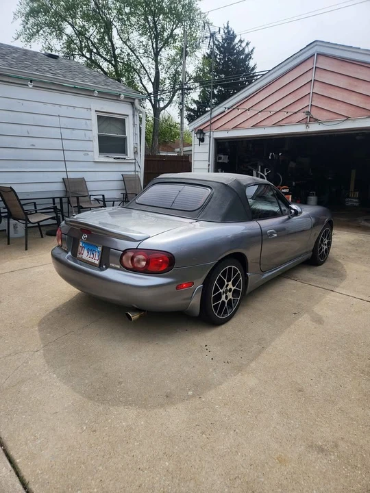2002 Mazda NB MX-5 Miata - Image 2 of 10