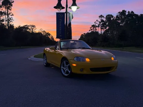 2002 Mazda MX-5 Miata Sport