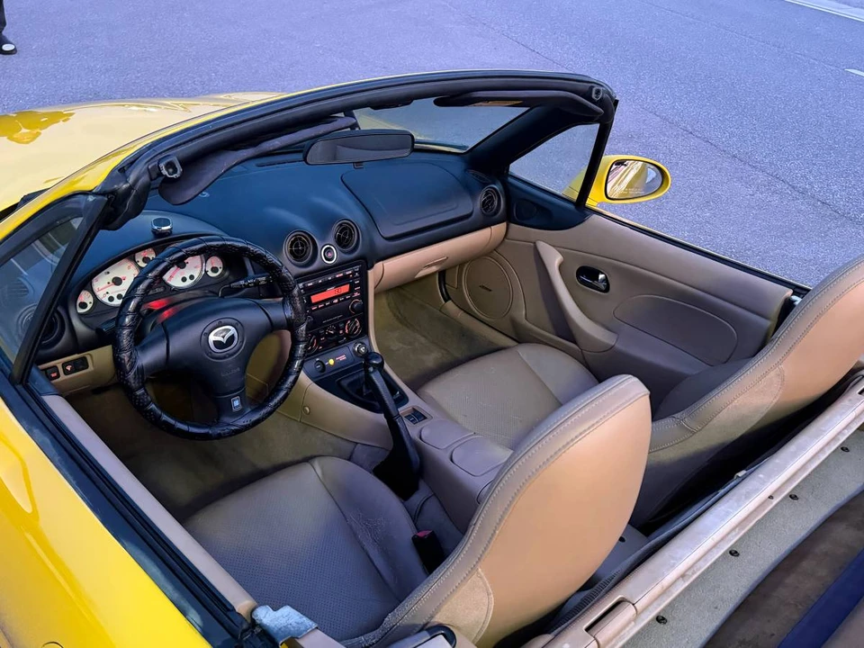 2002 Mazda NB MX-5 Miata - Image 6 of 15