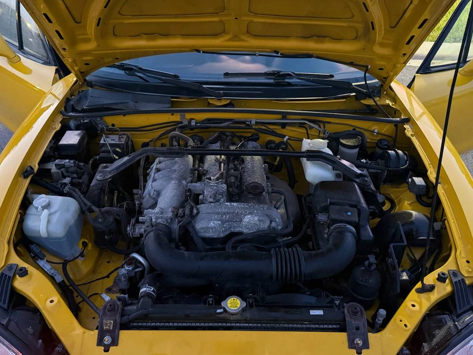 2002 Mazda NB MX-5 Miata - Image 14 of 15