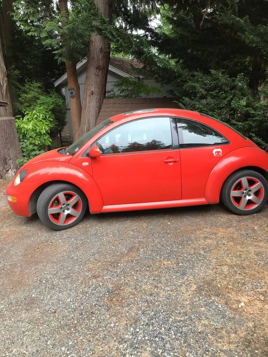 2002 Volkswagen New Beetle - Image 6 of 11