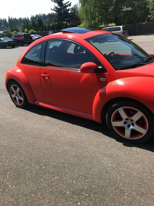 2002 Volkswagen New Beetle - Image 9 of 11