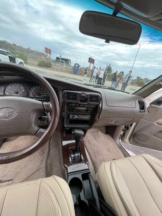 2002 Toyota 4Runner 3rd Gen - Image 5 of 11