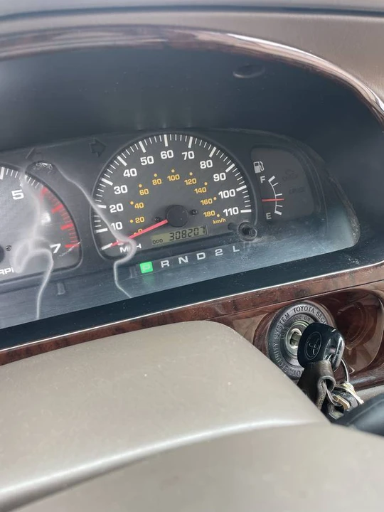 2002 Toyota 4Runner 3rd Gen - Image 4 of 11