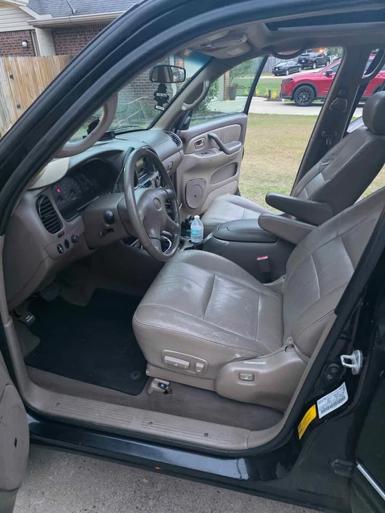 2002 Toyota Sequoia 1st Gen - Image 5 of 7