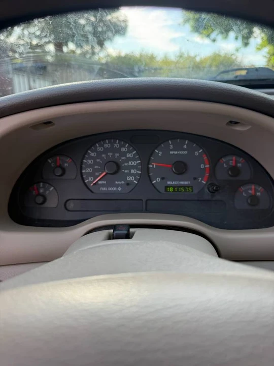 2002 Ford SN95 Mustang - Image 17 of 22