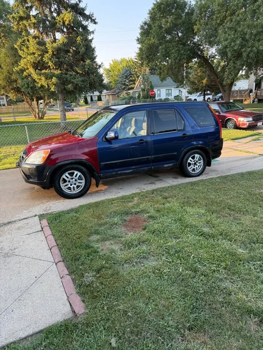 2003 Honda CR-V 2nd Gen - Image 9 of 17