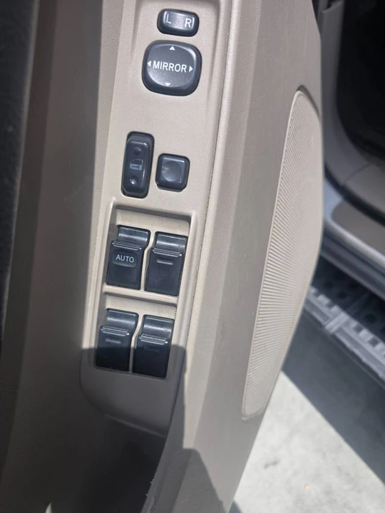 2003 Toyota 4Runner 4th Gen - Image 10 of 12
