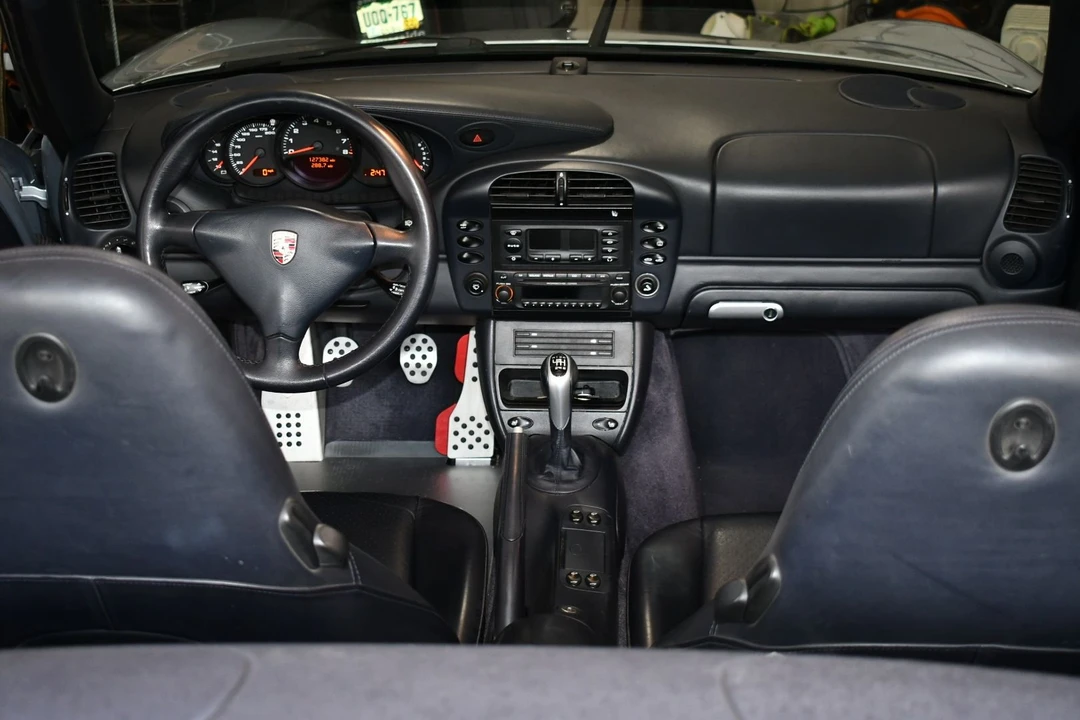 2003 Porsche 996 Carrera 4 - Image 6 of 9