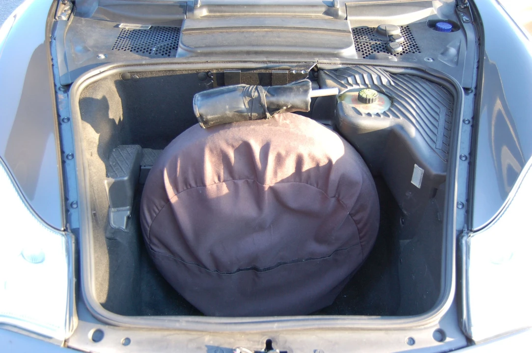 2003 Porsche 996 Carrera - Image 6 of 16
