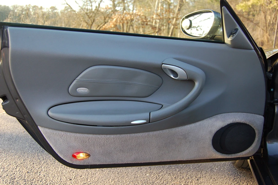 2003 Porsche 996 Carrera - Image 7 of 16