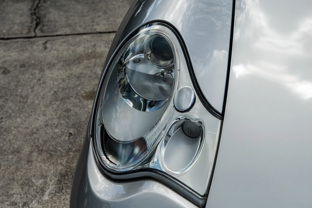 2003 Porsche 996 Turbo - Image 15 of 31