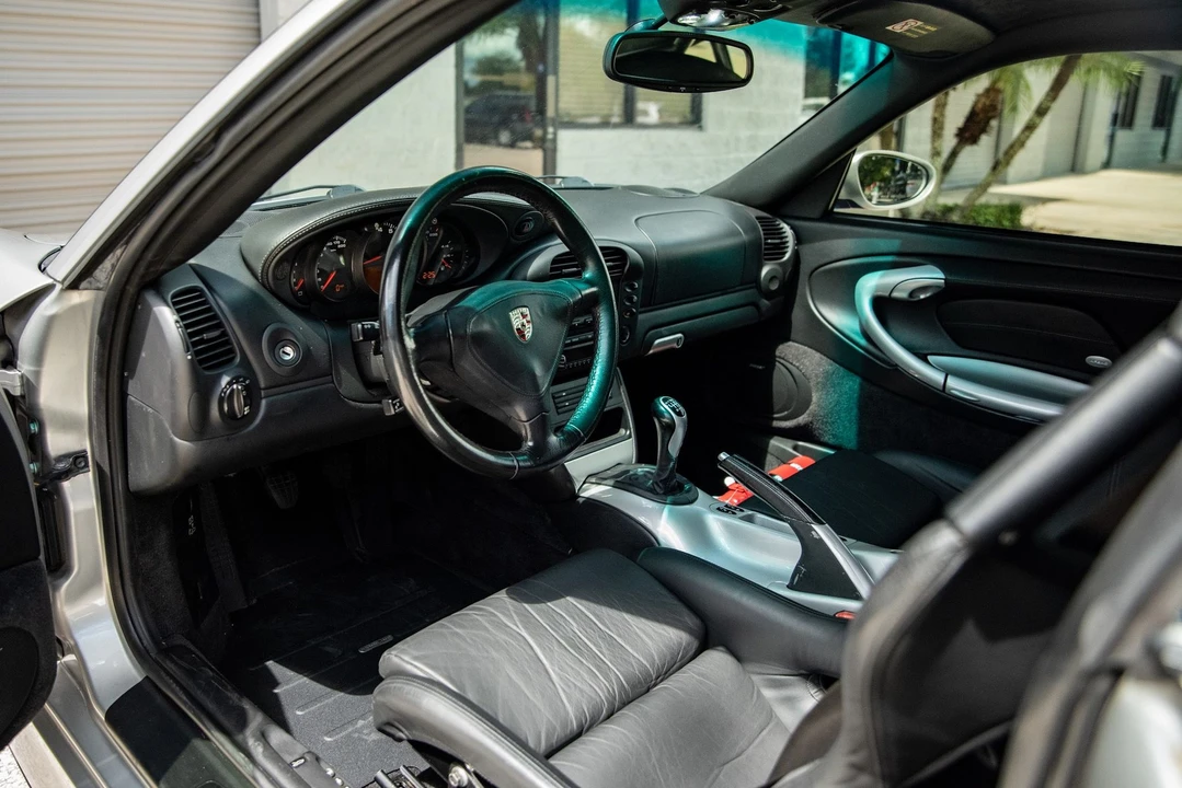 2003 Porsche 996 Turbo - Image 28 of 31