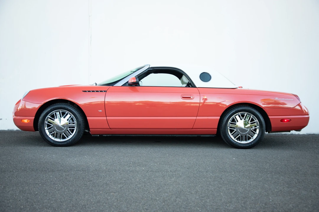 2003 Ford Thunderbird 11th Gen - Image 9 of 31