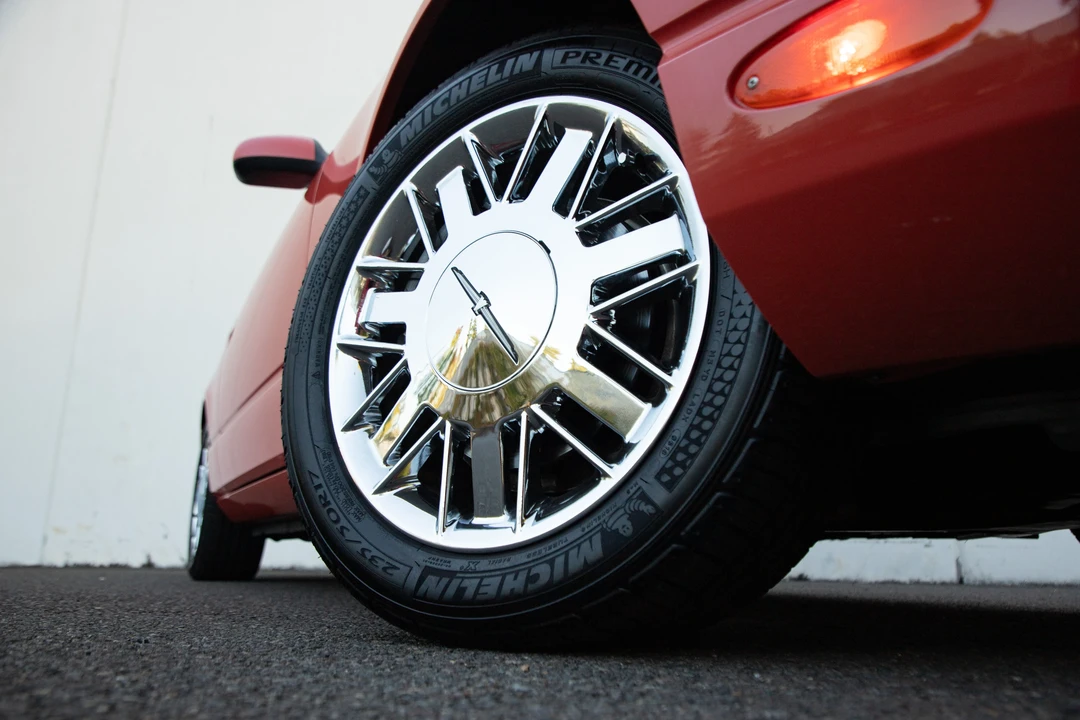 2003 Ford Thunderbird 11th Gen - Image 29 of 31
