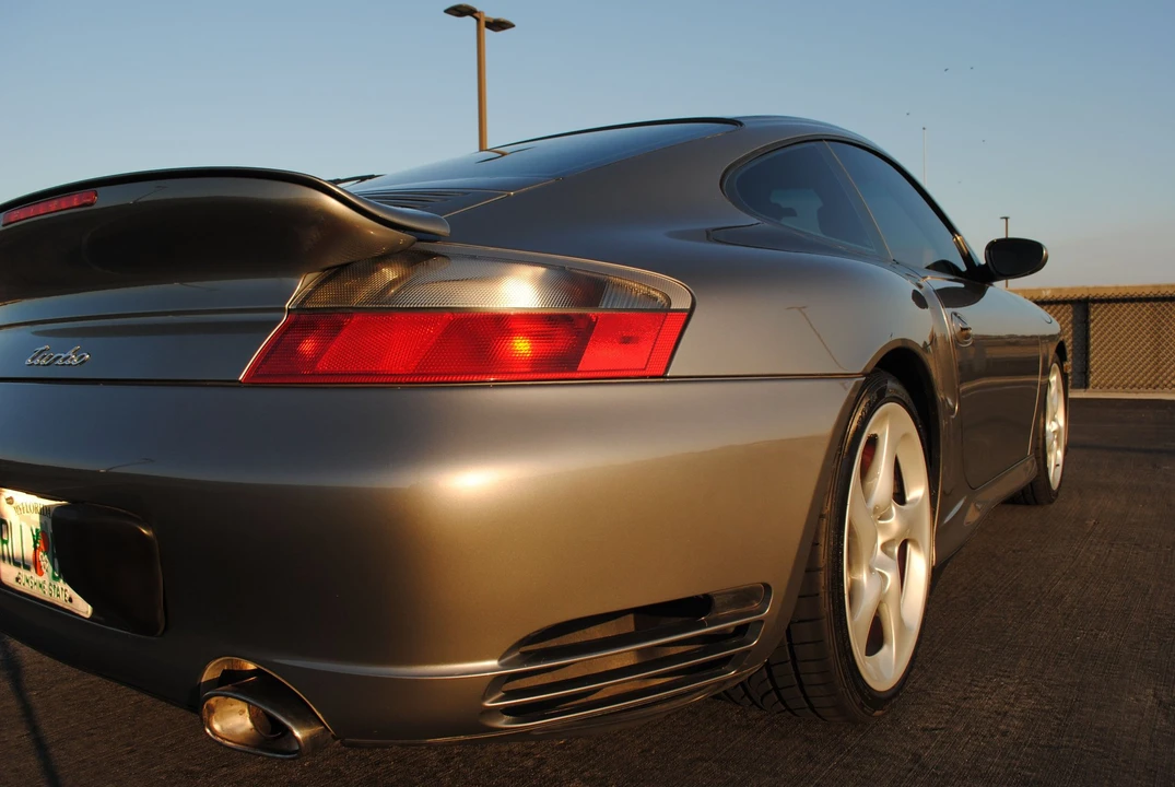 2003 Porsche 996 Turbo - Image 10 of 31