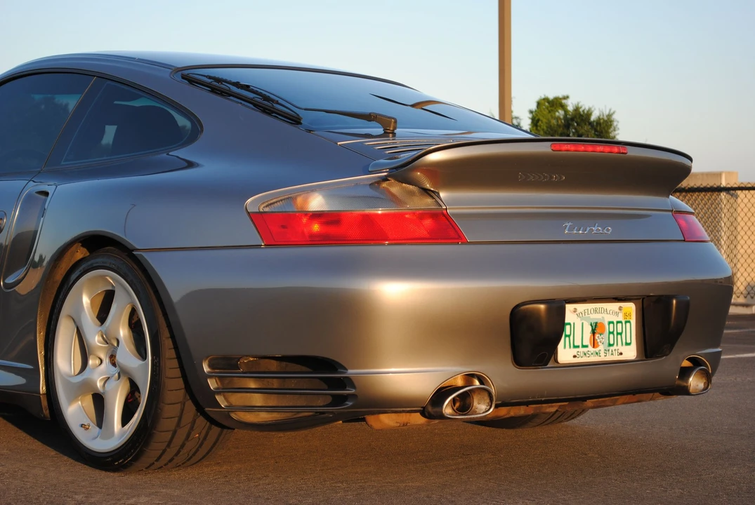 2003 Porsche 996 Turbo - Image 22 of 31