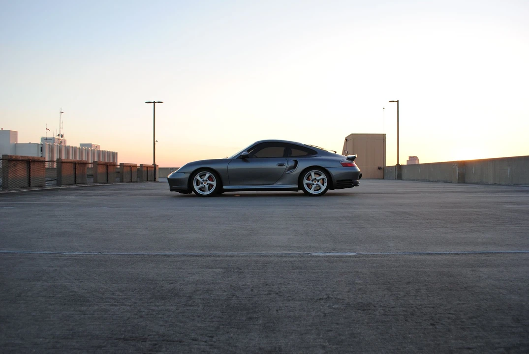 2003 Porsche 996 Turbo - Image 30 of 31