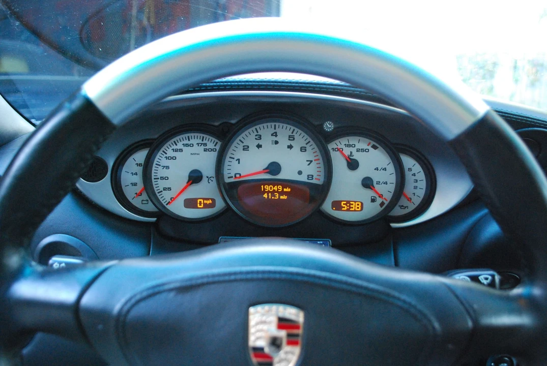 2003 Porsche 996 Turbo - Image 13 of 28