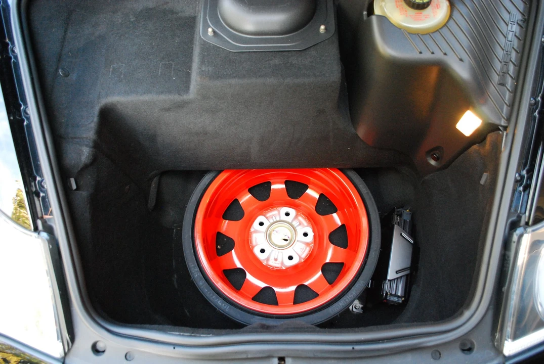 2003 Porsche 996 Turbo - Image 26 of 28