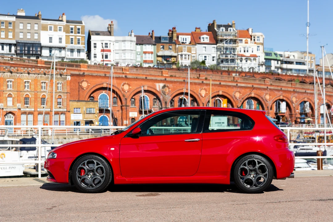 2003 Alfa Romeo 147 GTA - Image 13 of 31