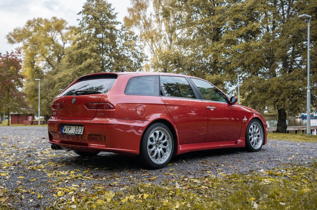 2003 Alfa Romeo 156 GTA - Image 7 of 31