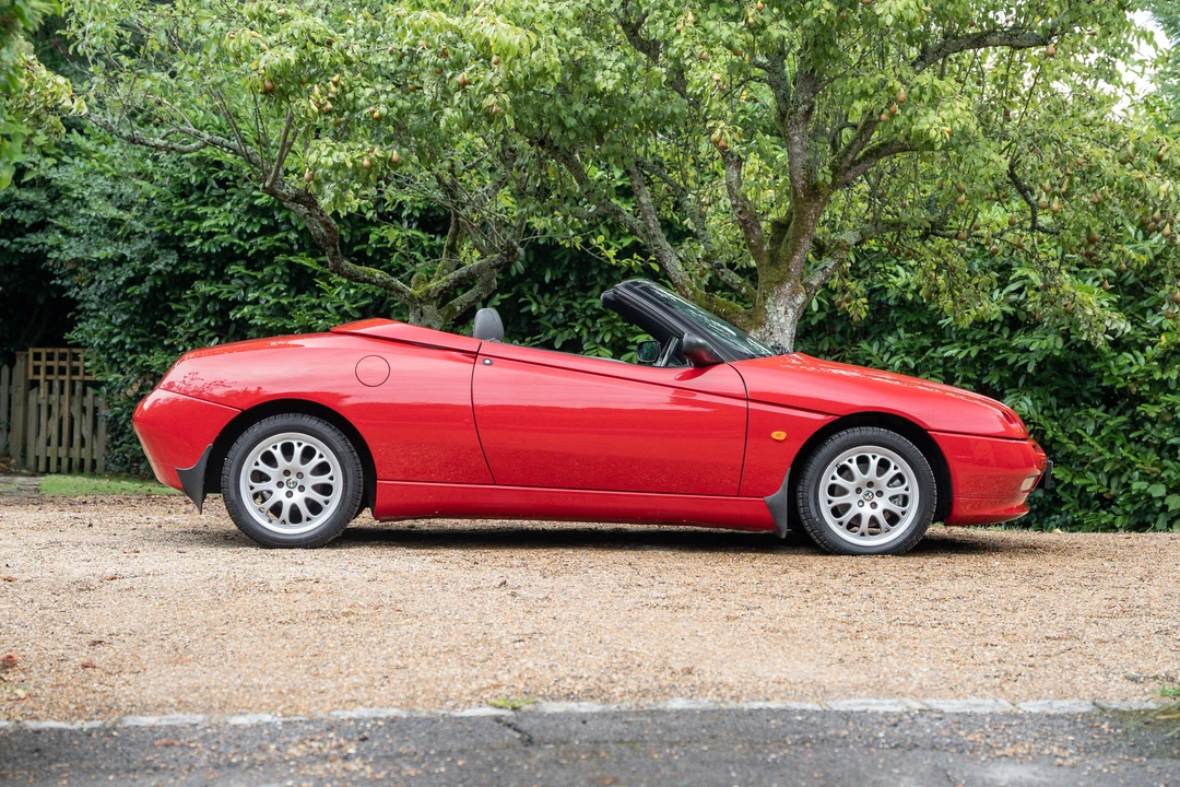 2003 Alfa Romeo 916 GTV & Spider - Image 13 of 31