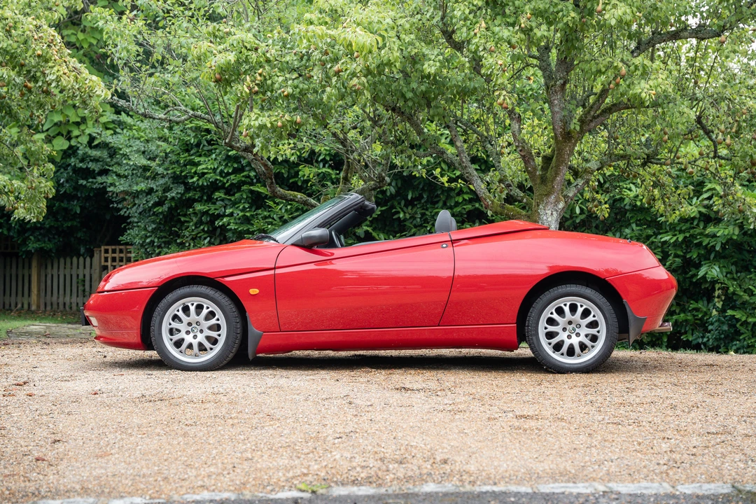 2003 Alfa Romeo 916 GTV & Spider - Image 9 of 31