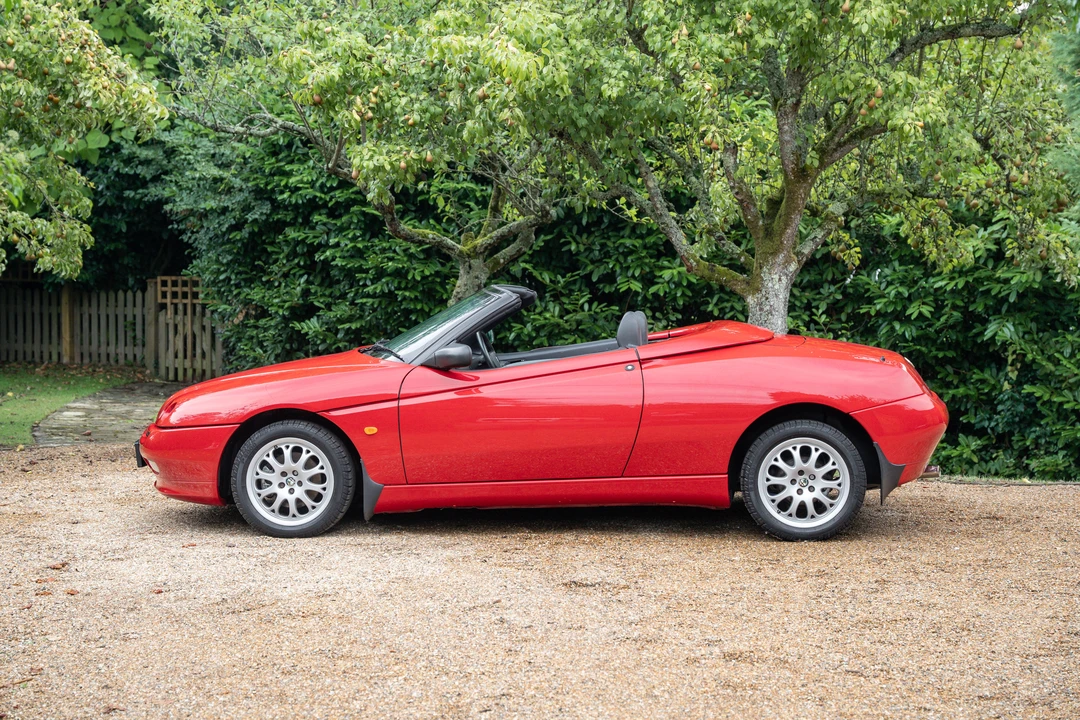 2003 Alfa Romeo 916 GTV & Spider - Image 16 of 31